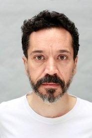Gabriel Andreu as Doctor in I Love My Mum 2019