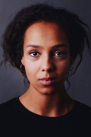 Signe Thielsen as Ea in Fuglenes afgrund 2021