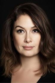 Zeynep Gülmez as Selin in Winds 2013