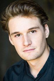 Loïc McIntyre as Dave in Layover 2020