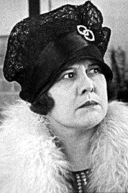 Lyle Tayo as Mrs. Shrimp in Outdoor Pajamas 1924