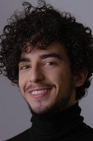Pedro Meirelles as Tom Zé in Meu Nome é Gal 2023