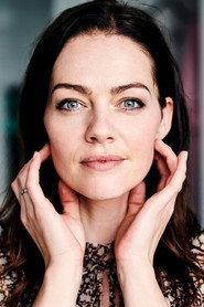 Kristina Dörfer as Amy Kolawski in Rosamunde Pilcher: Zu hoch geflogen 2013