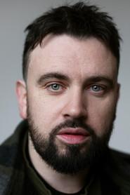 Gaz Hayden as Earl in Here Comes the Duke 