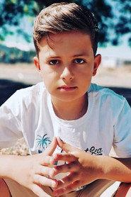 Tomás Sousa as Xavier in Floating House 2022