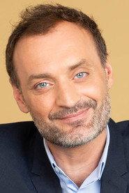 Augustin Trapenard as Self : Interviewer in Sardou, autoportrait 2024