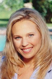 Kari Michaelsen as Julie Gordon in The Kid with the 200 I.Q. 1983