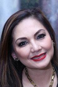 Nia Daniati as Teh Nia in Amelia's Love Diary 2016