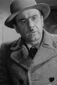 Vakhtang Sulakvelidze as Jouranlist in The Dolls Are Laughing 1963