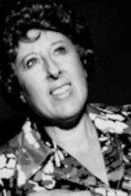 Nelly Láinez as Tía Rosita in Pocholo, Pichuca y yo 1951