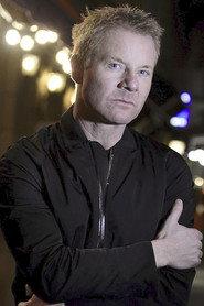 Christer Sandelin as Christer Sandelin in O som i Markoolio 1999