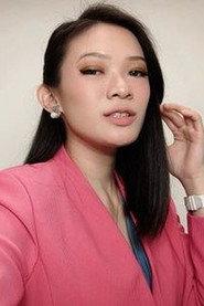 Brenda Kwan as Mami Livy in Love in Game 2022