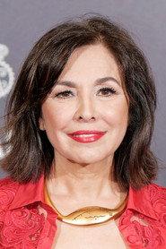 Isabel Gemio as Narradora (voz) in Una sombra en el rostro de Freud 2025