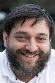 Massimiliano Elia as Max in Nemici 2020