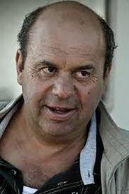 Eric Bérenger as Bowling alley manager in Monsieur Hire 1989