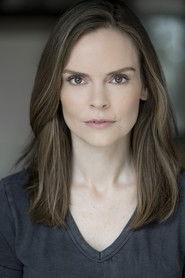Sarah Malfara as Brooke in Love on Retreat 2023