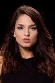 Eesha Hunjon as Robyn in Bobo's Wake 2014