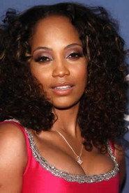 Menyone DeVeaux as Hot Girl in Notorious 2009