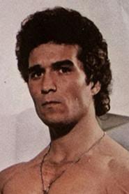 Serdar Kebapçılar as in Asi Kabadayı 1986