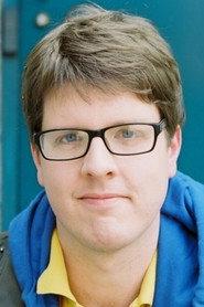 Dave Barclay as Simon Richards in Dead of Winter 2014