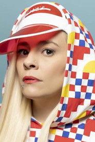 Ayben as Herself in Crossing the Bridge: The Sound of Istanbul 2005