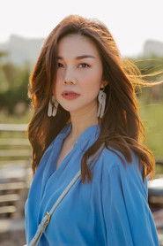 Thanh Hằng as Ngọc Mai in Long Legged Girls 2004