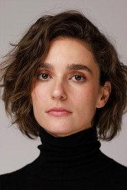Priscila Steinman as Bia in 4x100: Running for a Dream 2021