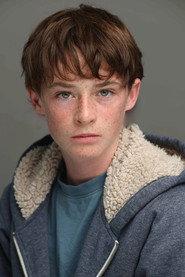 Jack LaTorre as Max Shearer in Runt 2024