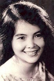 Tố Uyên as Sao in The Sea Calls 1967
