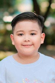 Stephen Wardell Dizon as Tau in String Bean Boy 2026