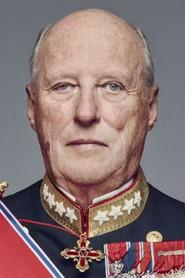 King Harald V as (archive footage) in Historisk film om Dyreparken | Den levende Parken 2006