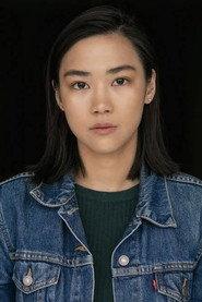 Joanna Tu as Sarah in Skeleton 2019