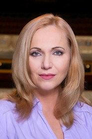 Heňa Kecerová as Pani Pearceová in Pygmalion 2022