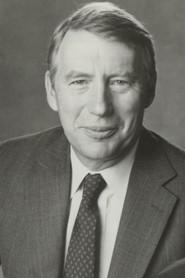 Robert MacNeil as Host in The Violent Universe 1969