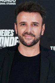 Jordi Planas as Dr. Giralt in Jo, el desconegut 2007