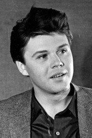 Valentin Burov as Pasha in Seven Babysitters 1962