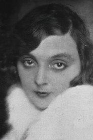 Nina Orlove as Maddalena in Romanetti 1926