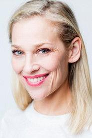 Yngvild Støen Grotmol as Manager in No More Everyday Life 2022