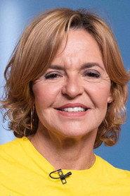 Almudena Ariza as in Mientras podamos preguntar 2025