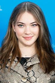 Leyla Smyrna Cabas as Fidan in Fidan 2025