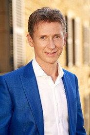 Helmut Lotti as Self in Will Tura nodigt uit 2023