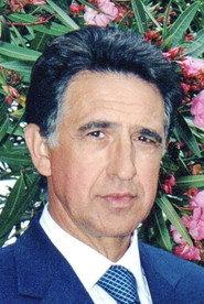 Joaquim Custódia as Funcionário Alfândega (uncredited) in Christopher Columbus, The Enigma 2007
