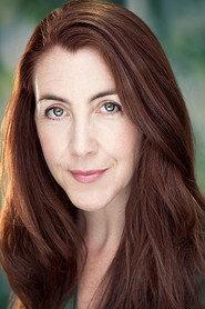 Kate Alderton as Miss Kenwood in Rosamunde Pilcher: Stadt, Land, Kuss 2021