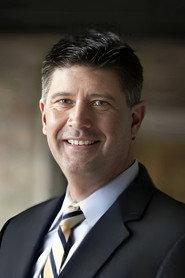 Jason Campbell as Police Officer - Computer Store in Break the Cycle 2025