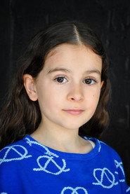 Isla McRae as Young Stephanie in The Christmas Quest 2024