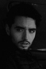 Simon Barbara as Léo in The Birds Recall 2026