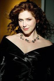 Jennifer Black as Lisa in Bellini: La Sonnambula 2009