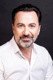 José Vicente Moirón as Chico in Courts mais Gay : Tome 4 2002