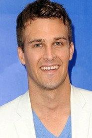 Todd Julian as Raz in A New York Heartbeat 2013