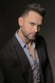 Steven Salme as David in Amor en el aire 2023